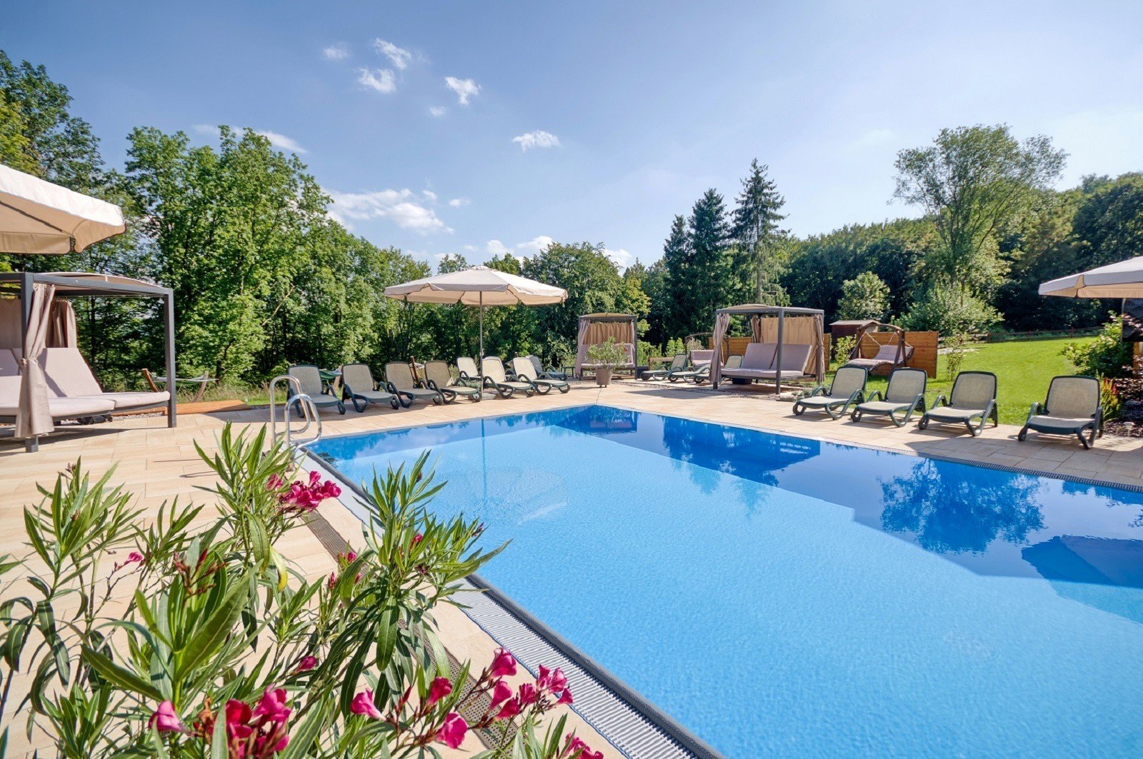 Poolbereich des Hauses